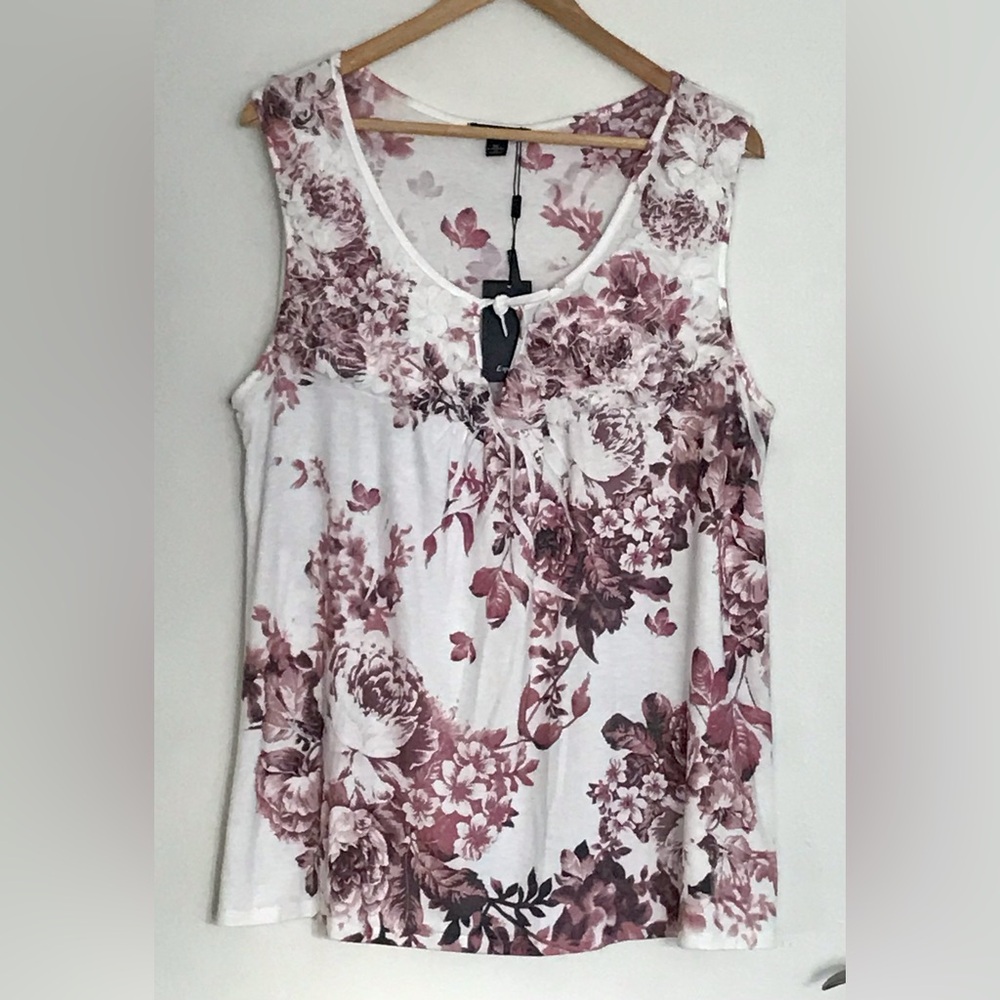 Sleeveless Floral Tank Top
